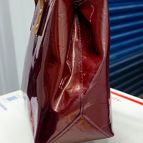 AUTHENTIC LOUIS VUITTON Vernis Reade PM tote - Picture 3 of 11